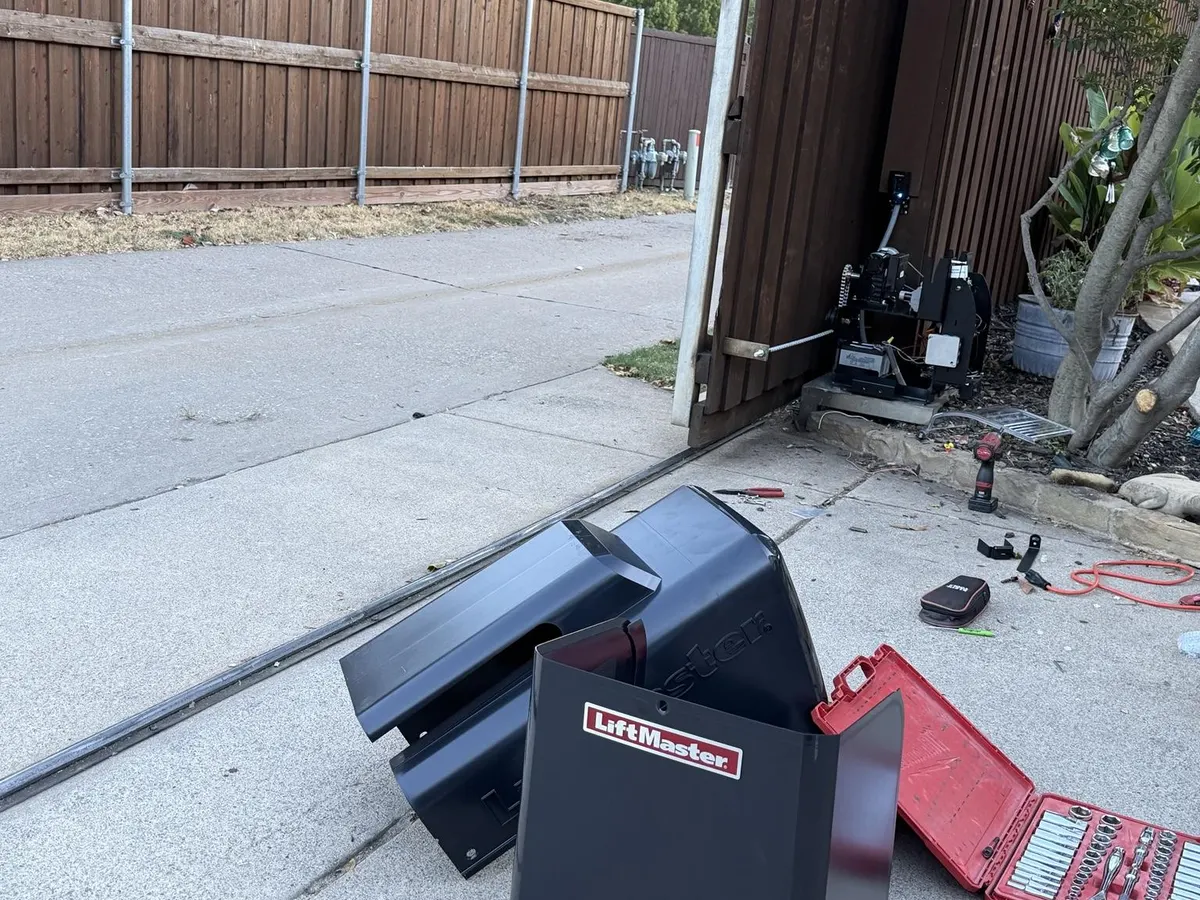 LiftMaster gate repair in Frisco, Texas