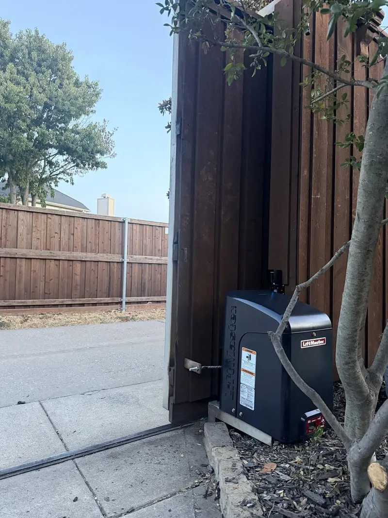 LiftMaster gate repair in Frisco, Texas