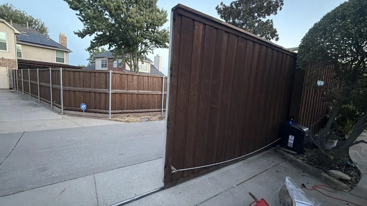 LiftMaster gate repair in Frisco, Texas