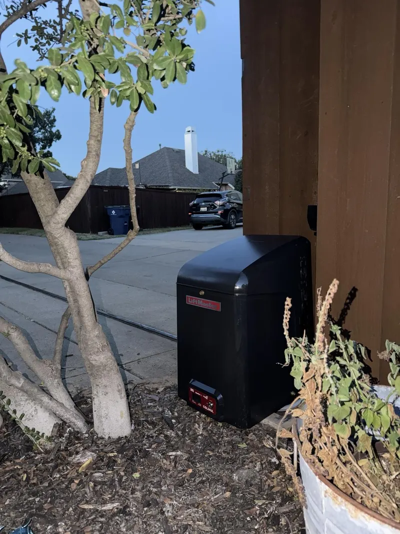LiftMaster gate repair in Frisco, Texas