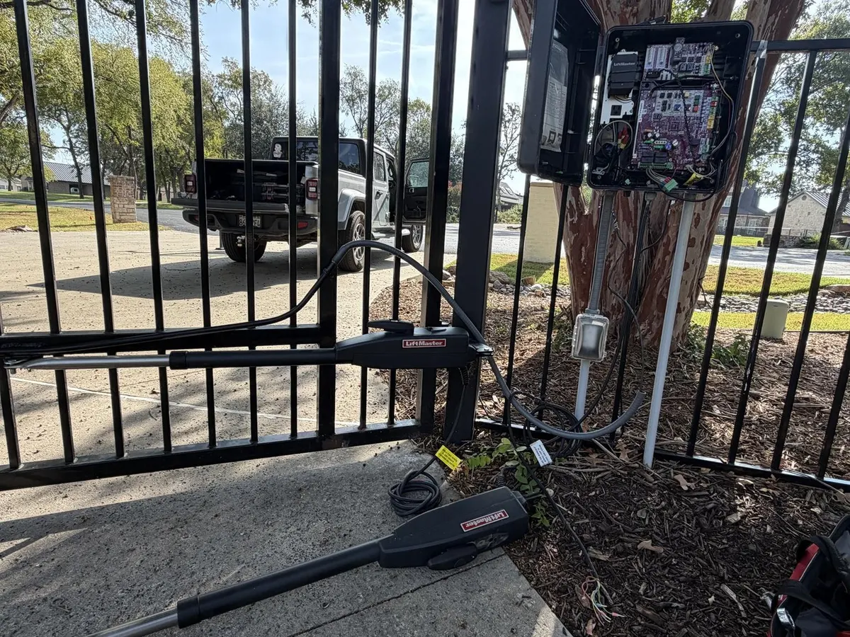 Operator arm and open control enclosure during the work.