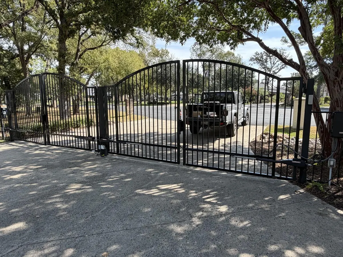 Wider view of the completed gate installation.