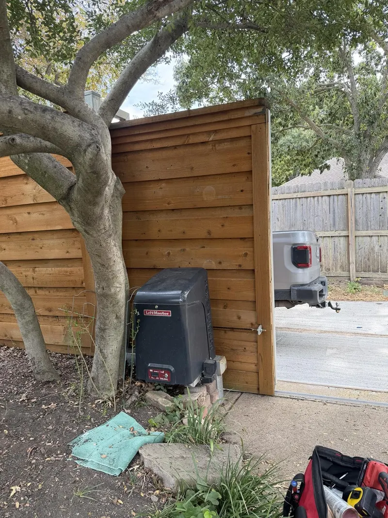 LiftMaster gate repair in Richardson, Texas